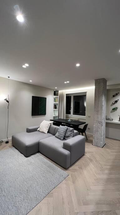 Duca Dei Navigli - Luxury Apartment In Μιλάνο Εξωτερικό φωτογραφία