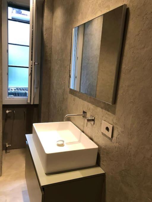 Duca Dei Navigli - Luxury Apartment In Μιλάνο Εξωτερικό φωτογραφία